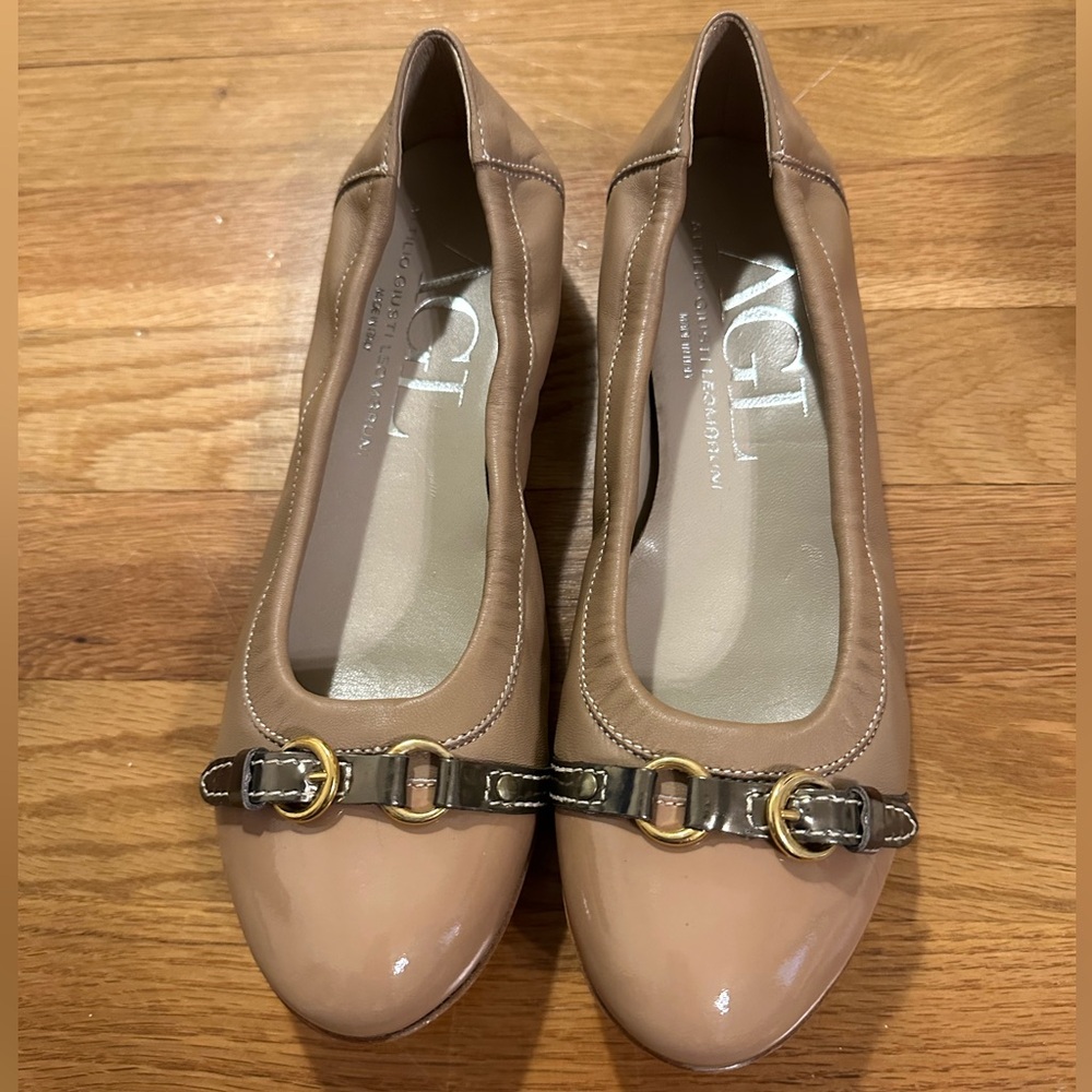 AGL Women's Tan Leather Flats *NEW*